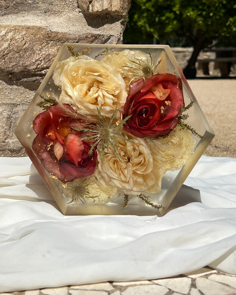 8-inch hexagon resin block featuring red & white preserved flowers, handcrafted by Happihome as a modern floral keepsake.