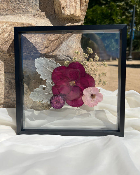 8x8 floral boutonniere frame with real preserved blooms, beautifully designed by Happihome.
